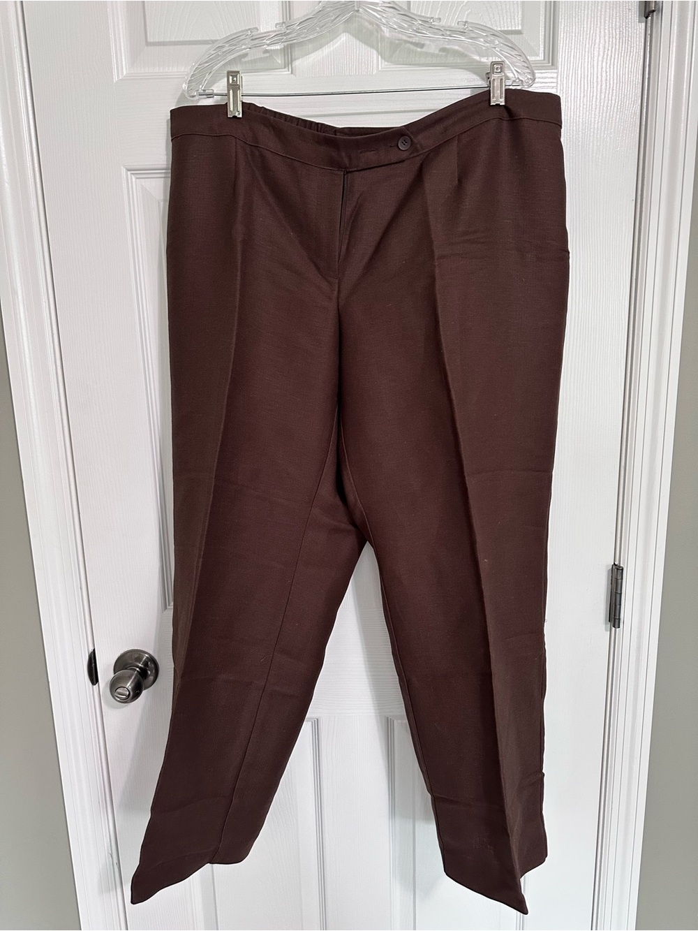 Liz Claiborne Wonen’s Dark Brown Dress Pants
